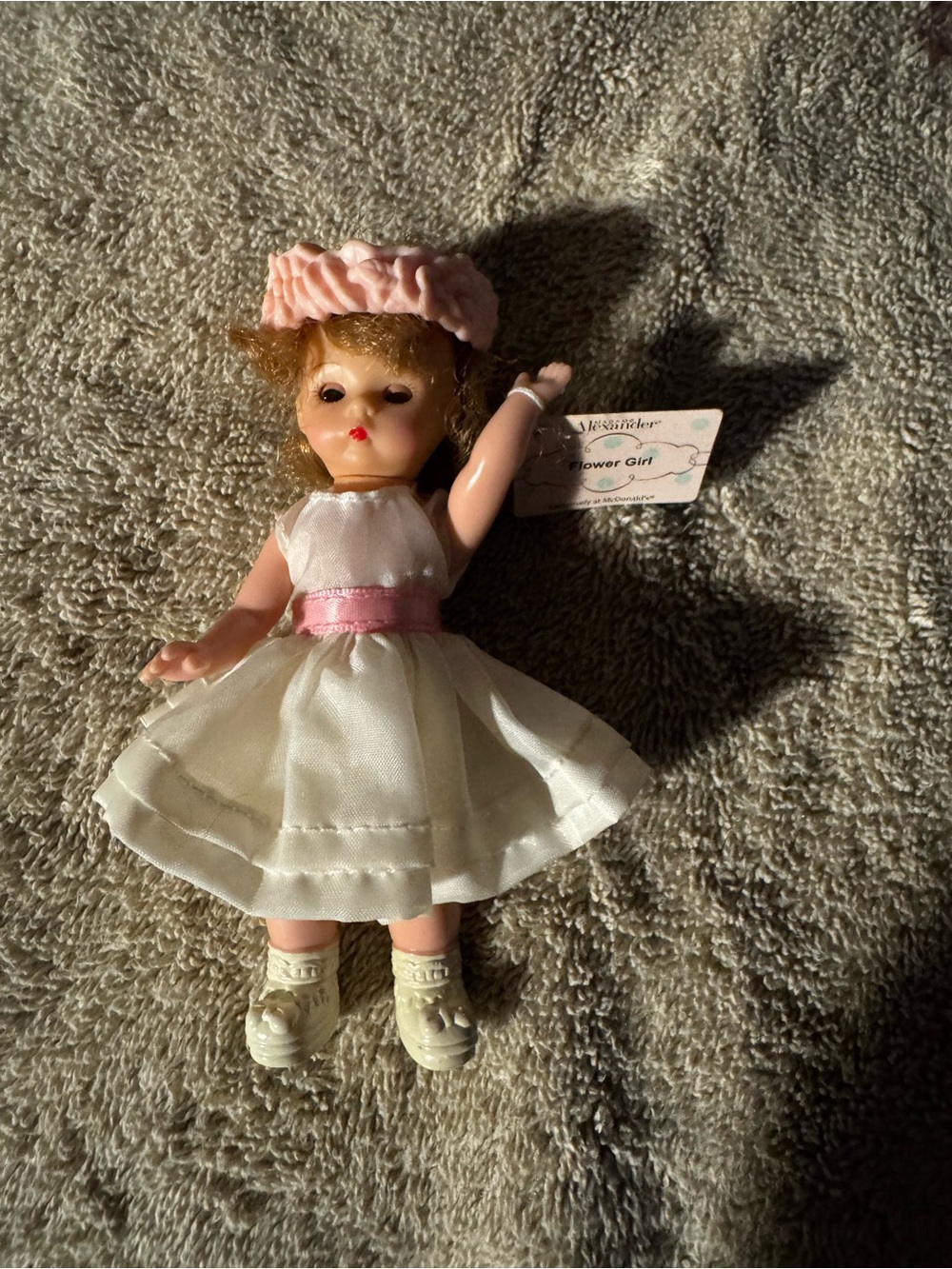 Flower girl Madame Alexander McDonalds figurine